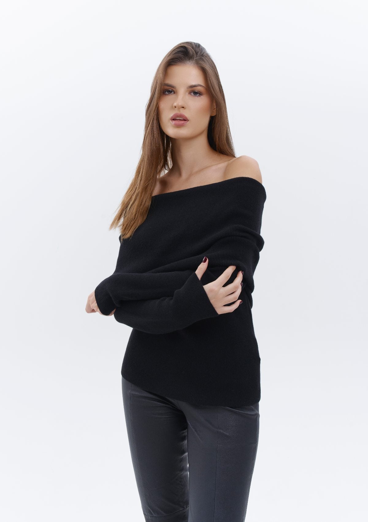 BLACK OFF-SHOULDER SWEATER