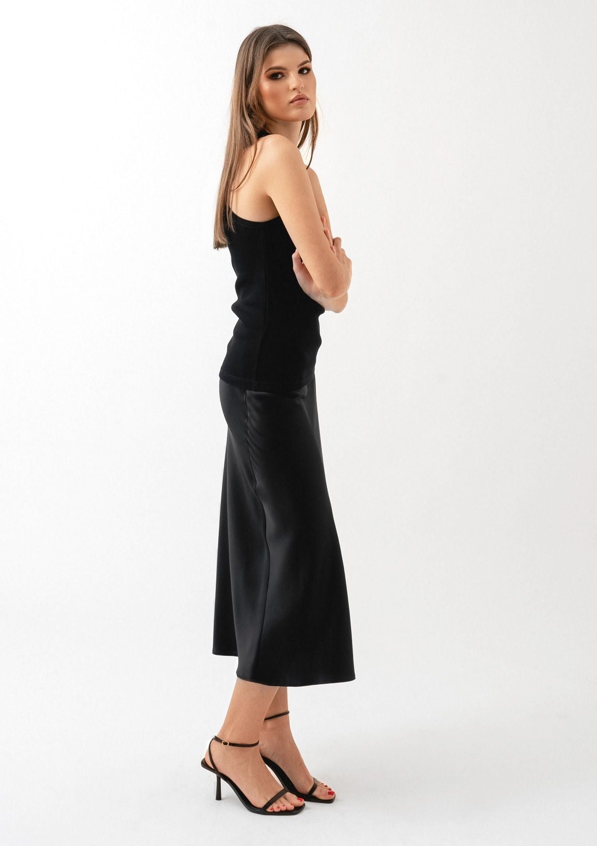 black-silk-midi-skirt-iconic-fashion-piece-by Silk & tonic