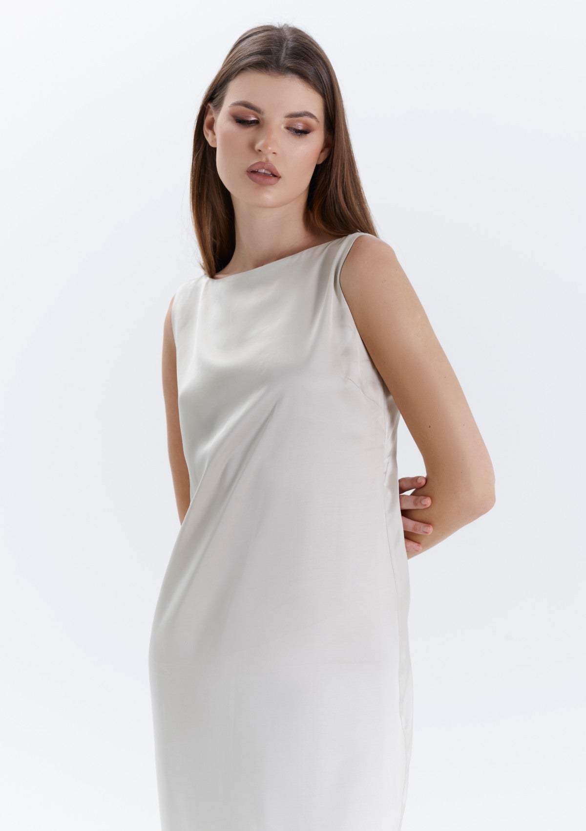 An evening beige dress by Silk & tonic
