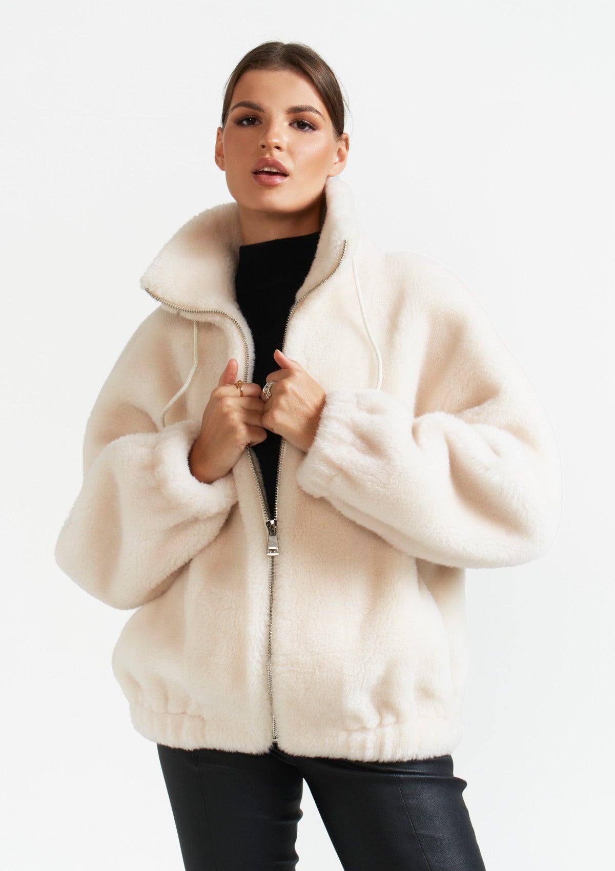 plush-white-teddy-merino-wool-jacket-Silk & tonic