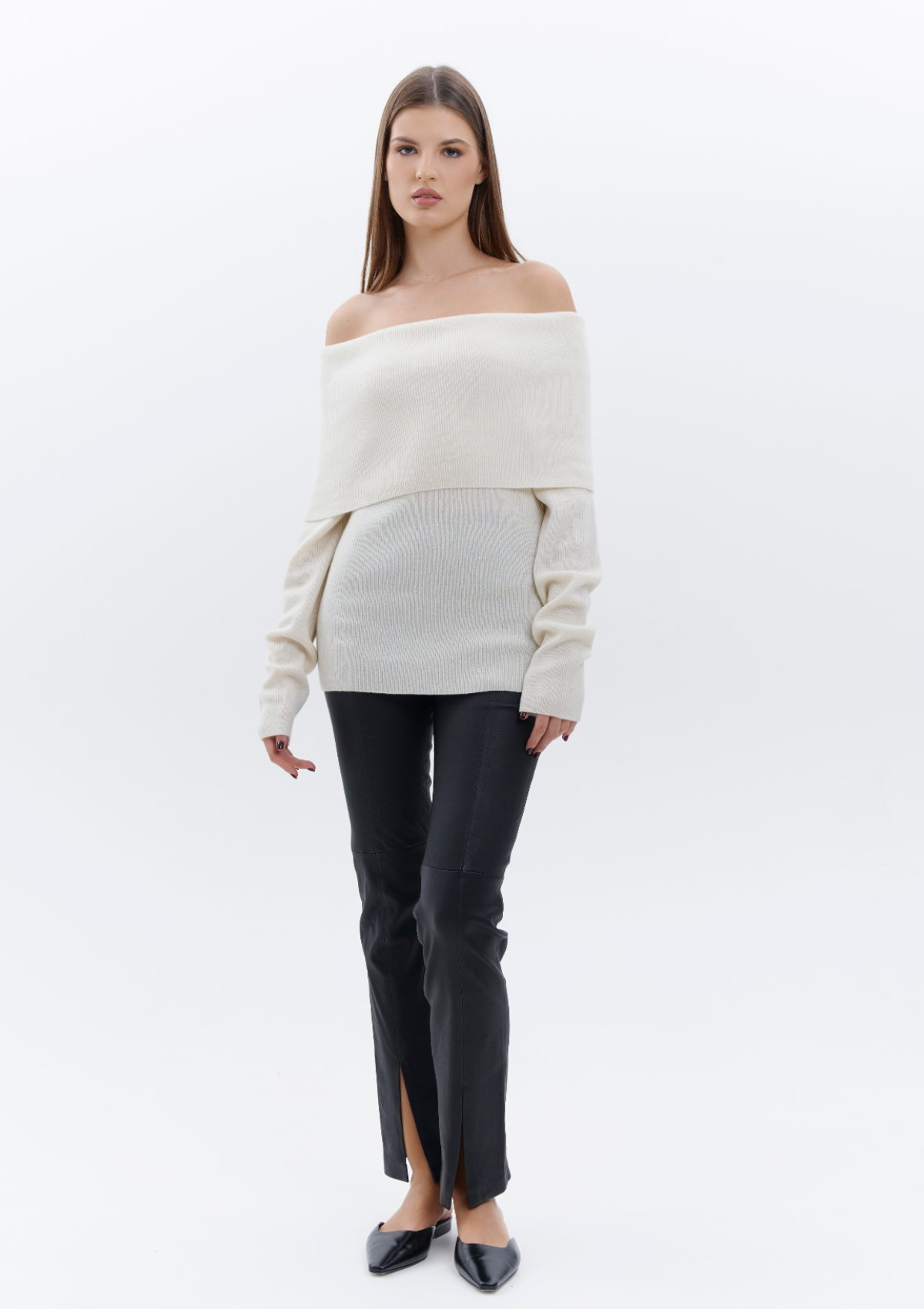 WHITE OFF-SHOULDER SWEATER