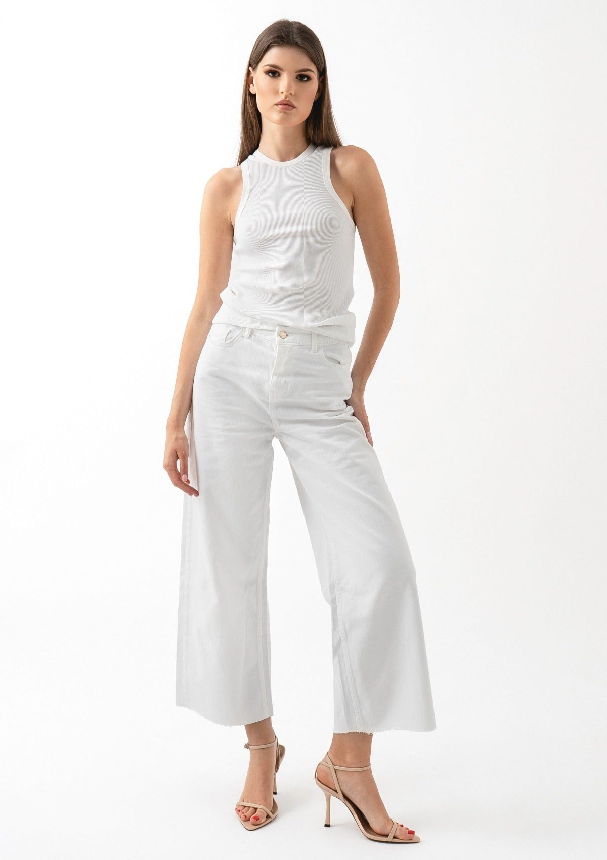 white-tank-top-by Silk & tonic