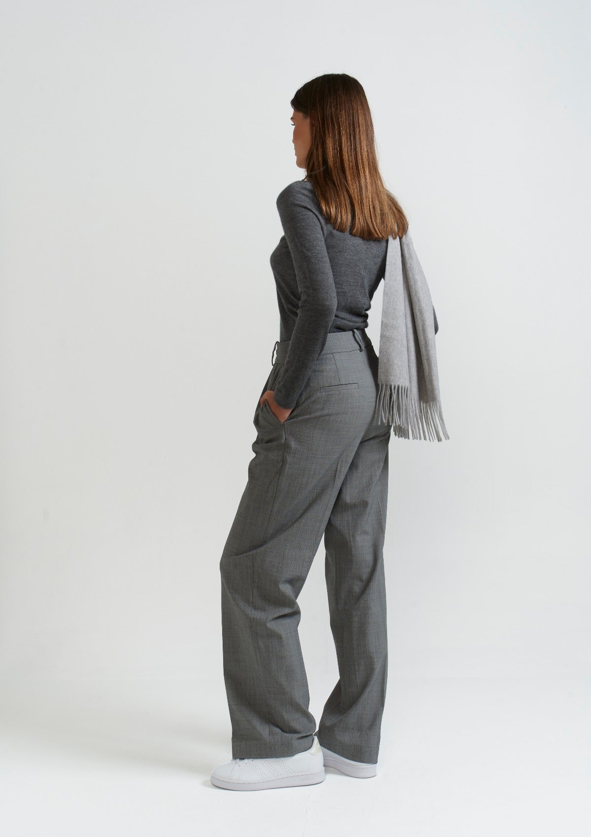 grey-look-cashmere-scarf-Silk & tonic brand