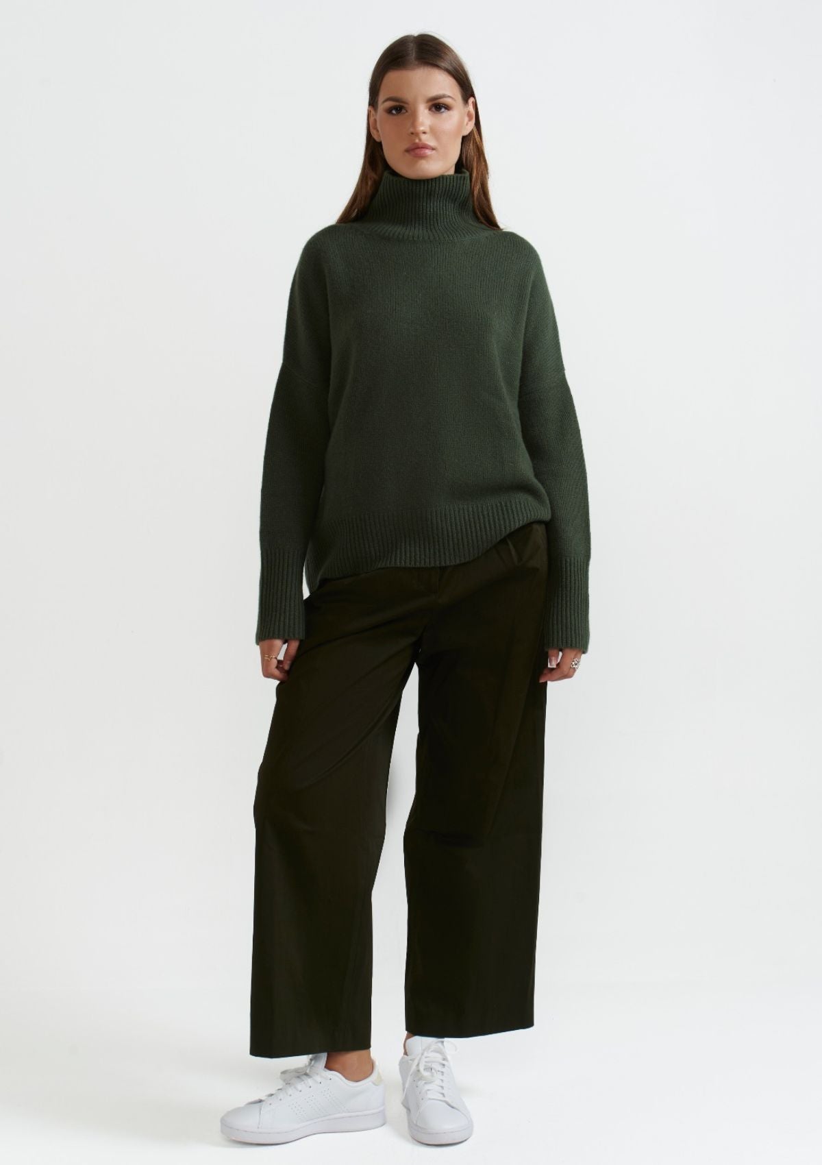 khaki-turtleneck-superior-cashmere-sweater-Silk & tonic