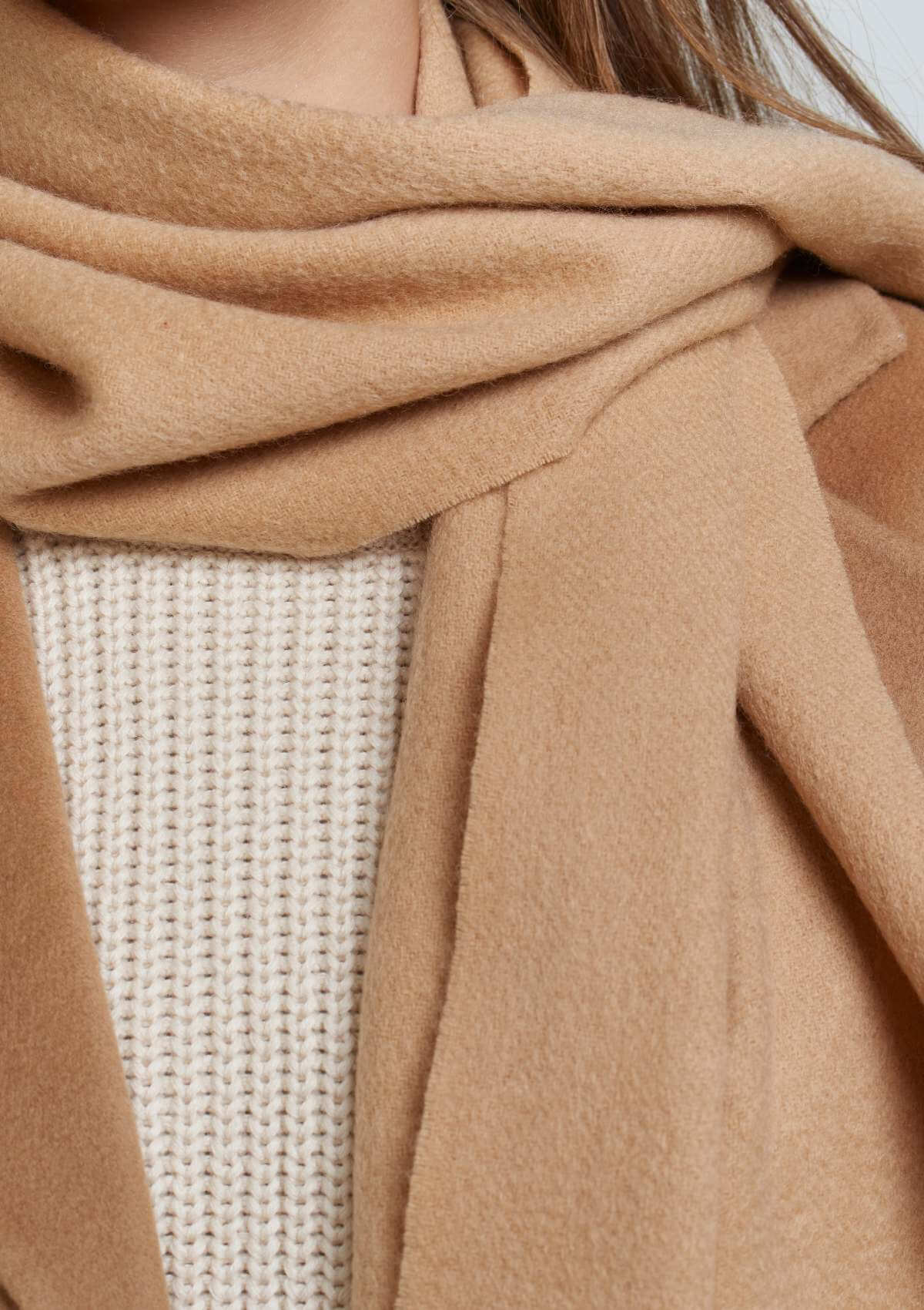 softest-warm-camel-cashmere-scarf-by Silk & tonic