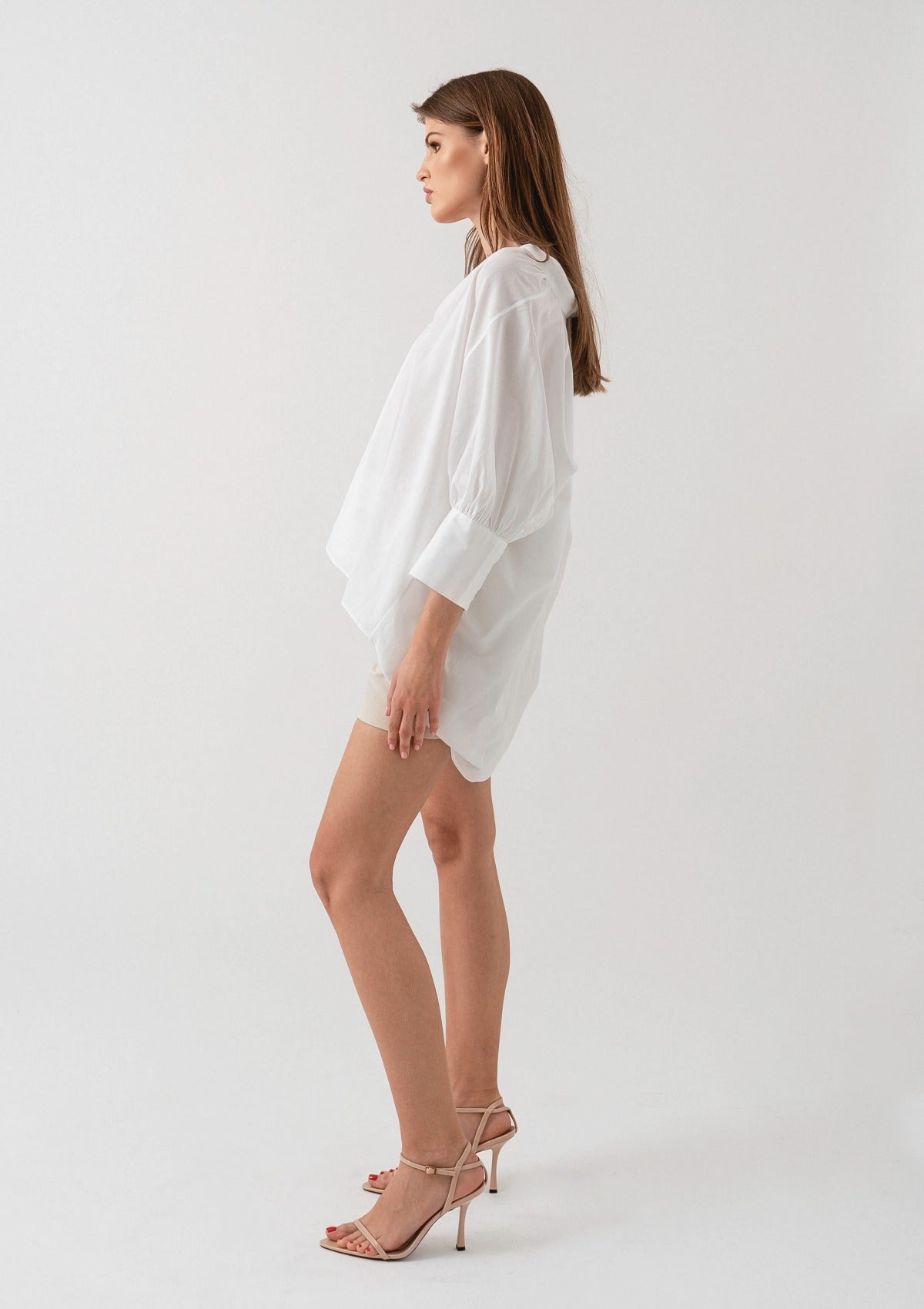white-lightweight-cotton-shortsleeved-shirt-by Silk & tonic