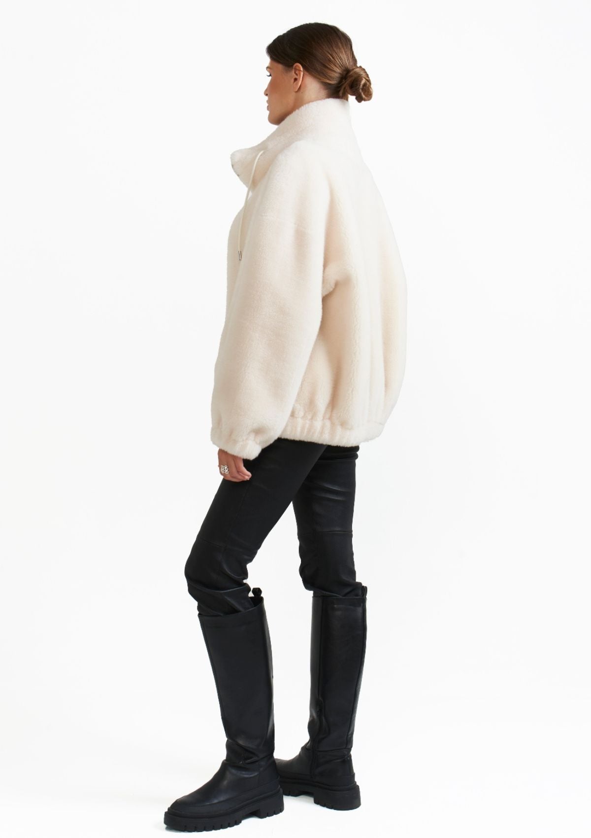 white-teddy-soft-fur-merino-jacket-Silk & tonic